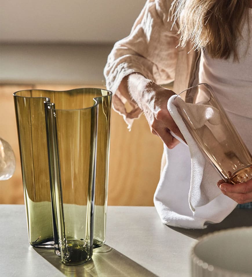 Alvar Aalto vase moss green